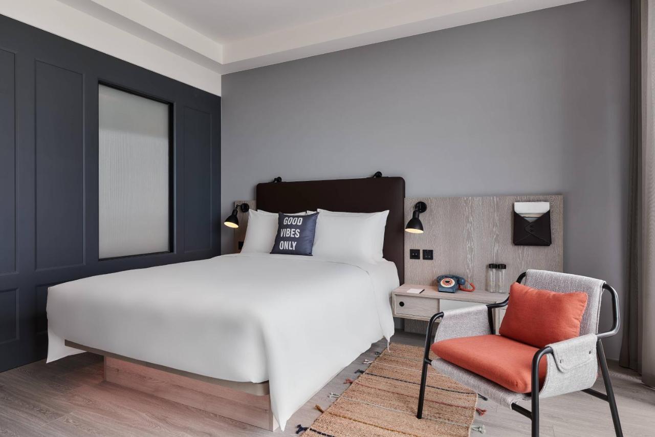 Hotel Moxy Taichung Exterior foto